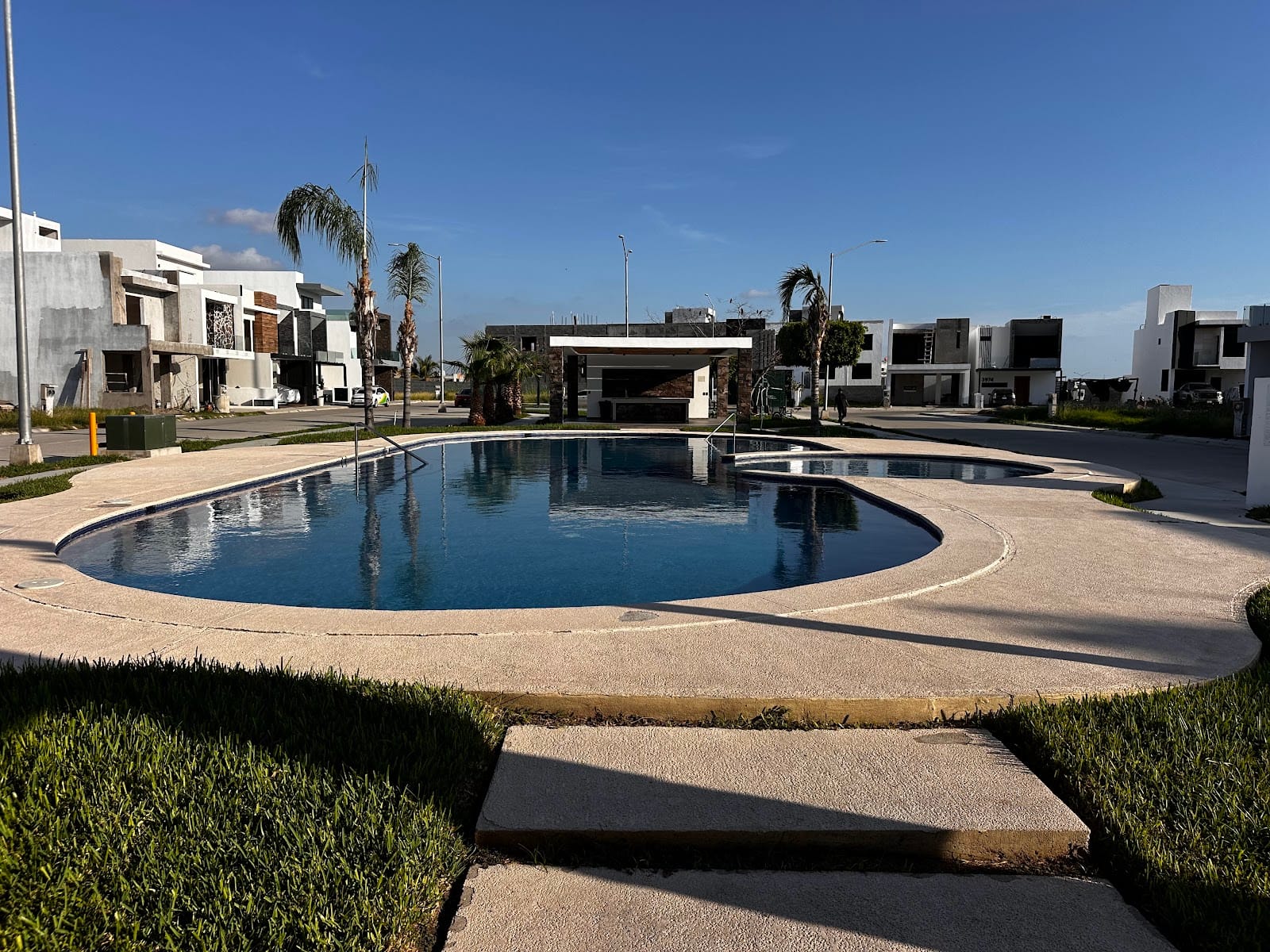 Alberca del fraccionamiento Neovita Residencial en Mazatlán