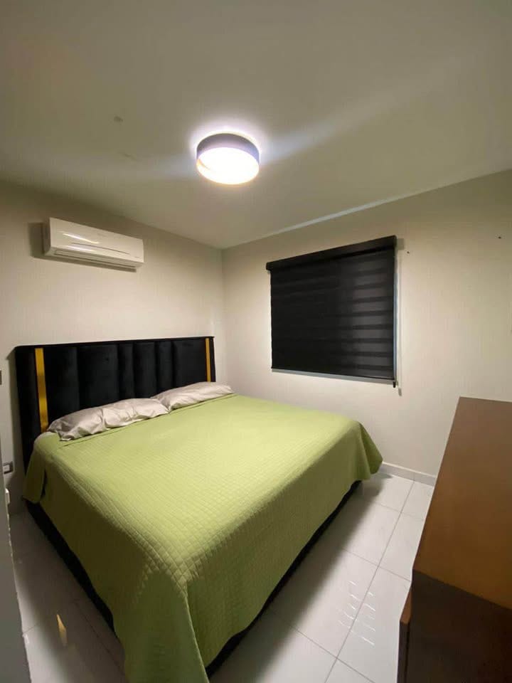 Recámara con clóset en casa en venta en Quinta Real