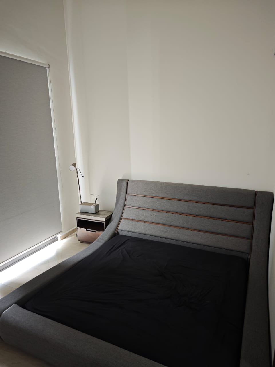 Segunda recámara con cama tapizada en casa en venta en Soles, Cerritos