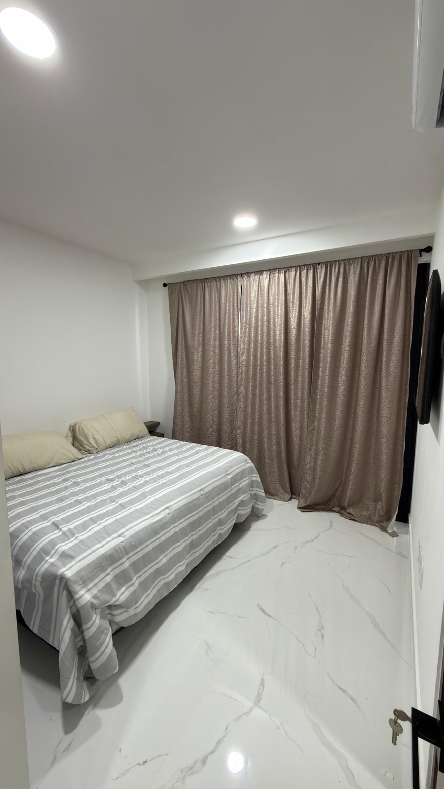 Tercera recámara con piso de mármol en departamento en venta en Mazatlán, Grand Sunset