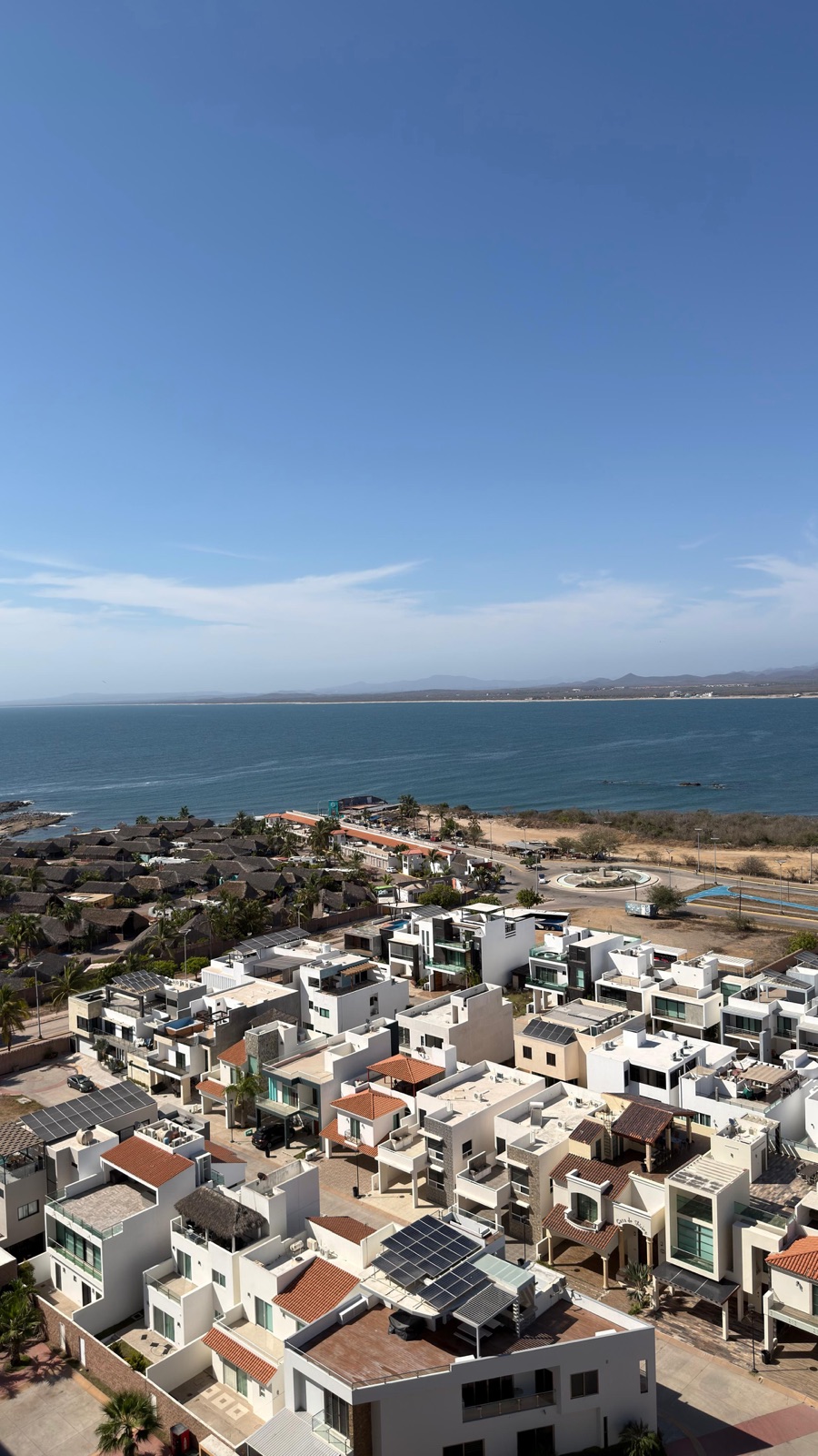 Vista a la bahía y al fraccionamiento desde el piso 12 del departamento en Mazatlán